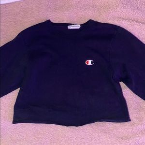 Cropped champion shirt